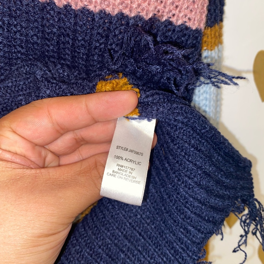 Full Circle Threads Sweater - image 5